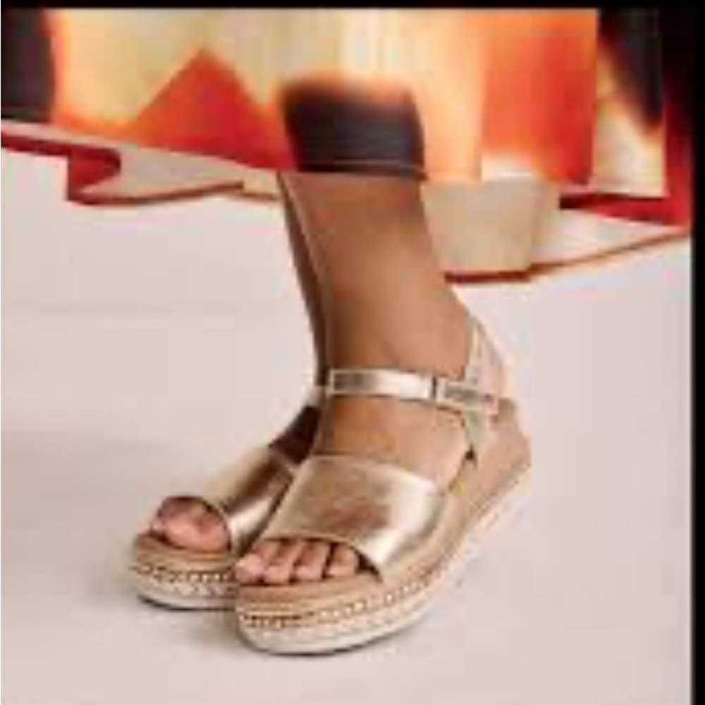 White Mountain GOLD PLATFORM ESPADRILLE SANDAL WITH BUCKLE